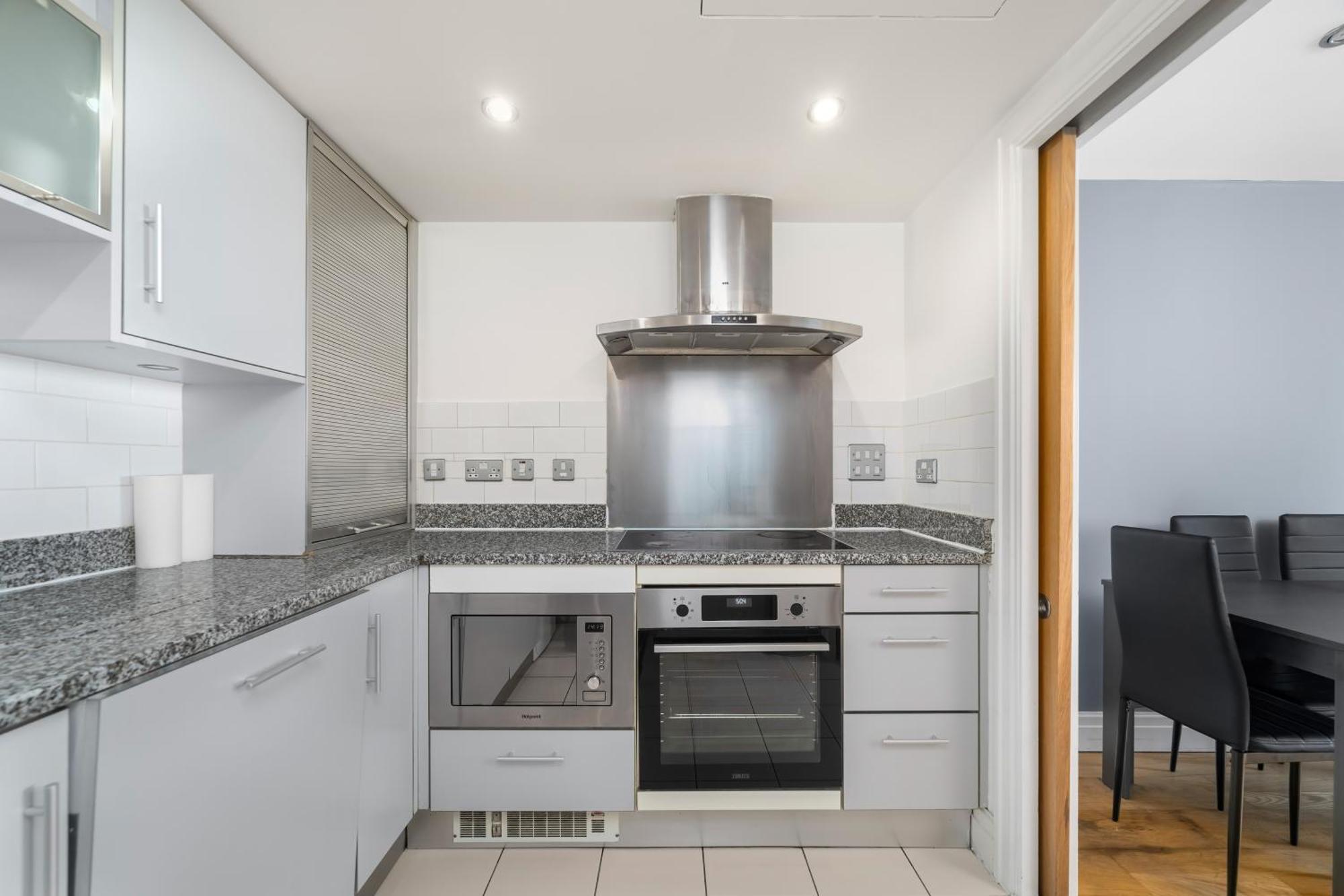 Modern Paddington Station 2 Bedroom Apartment ลอนดอน ภายนอก รูปภาพ